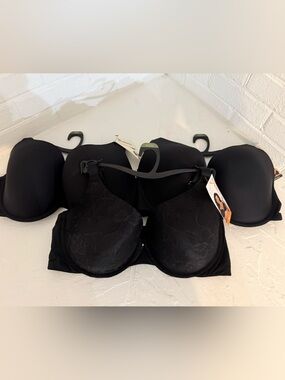 3 Smooth & Black Lace-Detail Convertible Bra with Removable Straps